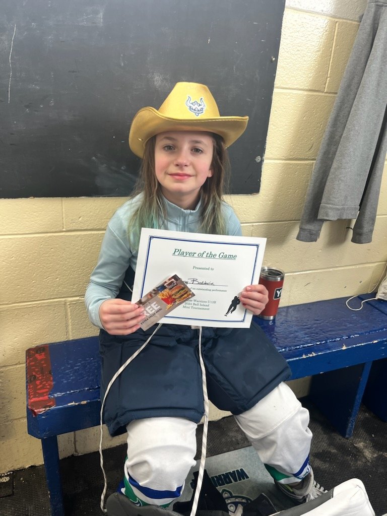 Our Gu13 T2 @PmhaWarriors are in Bell Island today for some hockey. First game was a tie between our friends,The Renegades. Our POG was Darcy Baldwin! Keep playing hard girls! #GoWarriorsGo