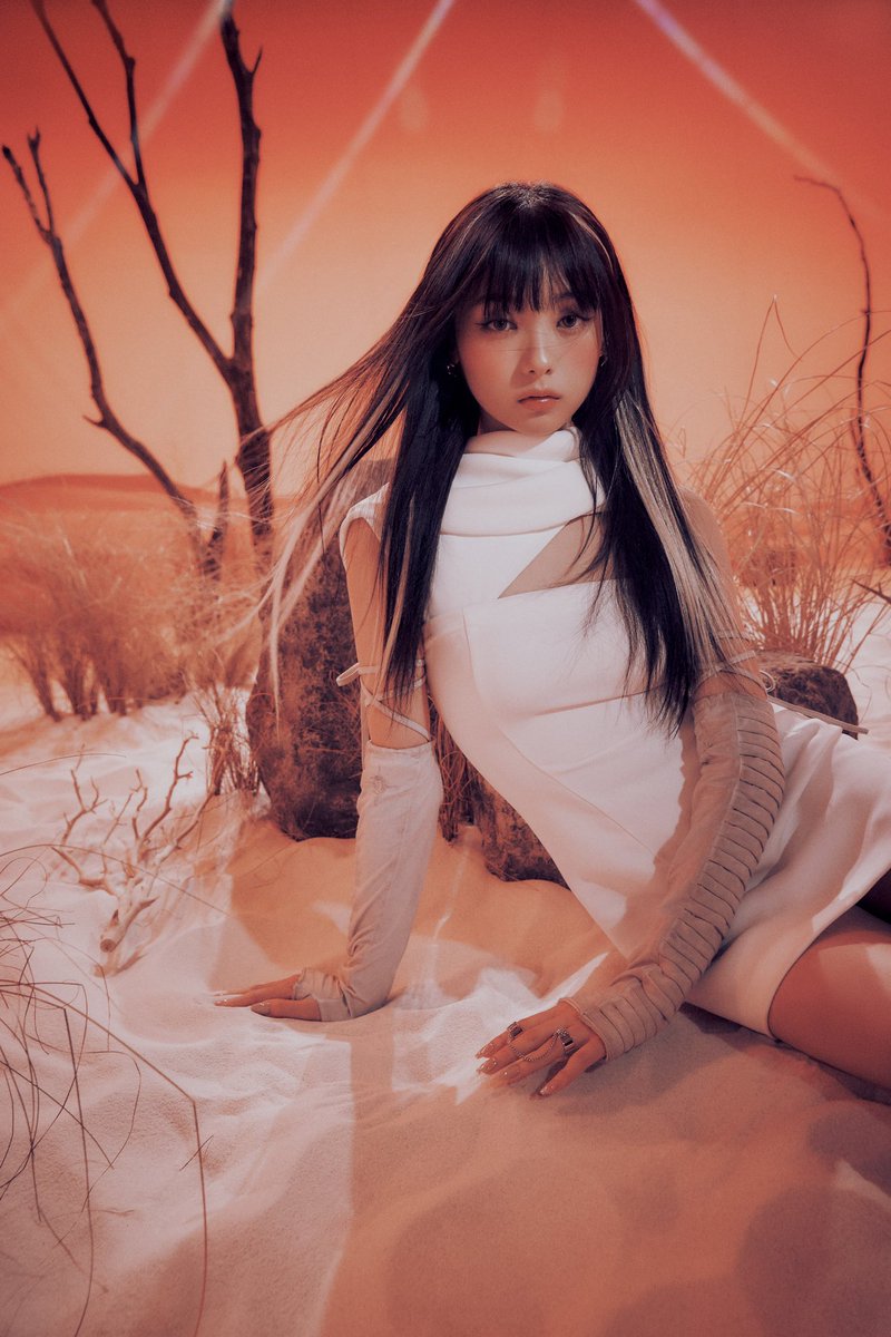 UNIS_offcl's tweet image. UNIS The 1st Mini Album 'WE UNIS' 
Concept Photo Start ver. #2 

#HYEONJU #진현주 

M/V &amp;amp; Album Release 
➜ 2024.03.27 6PM [KST]

#UNIS #유니스 
#UNI_Story 
#WE_UNIS