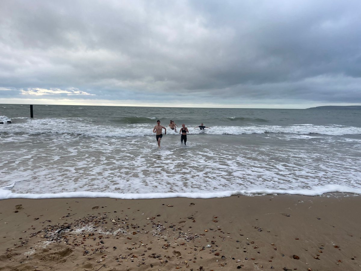 Helen Skinner tweet media