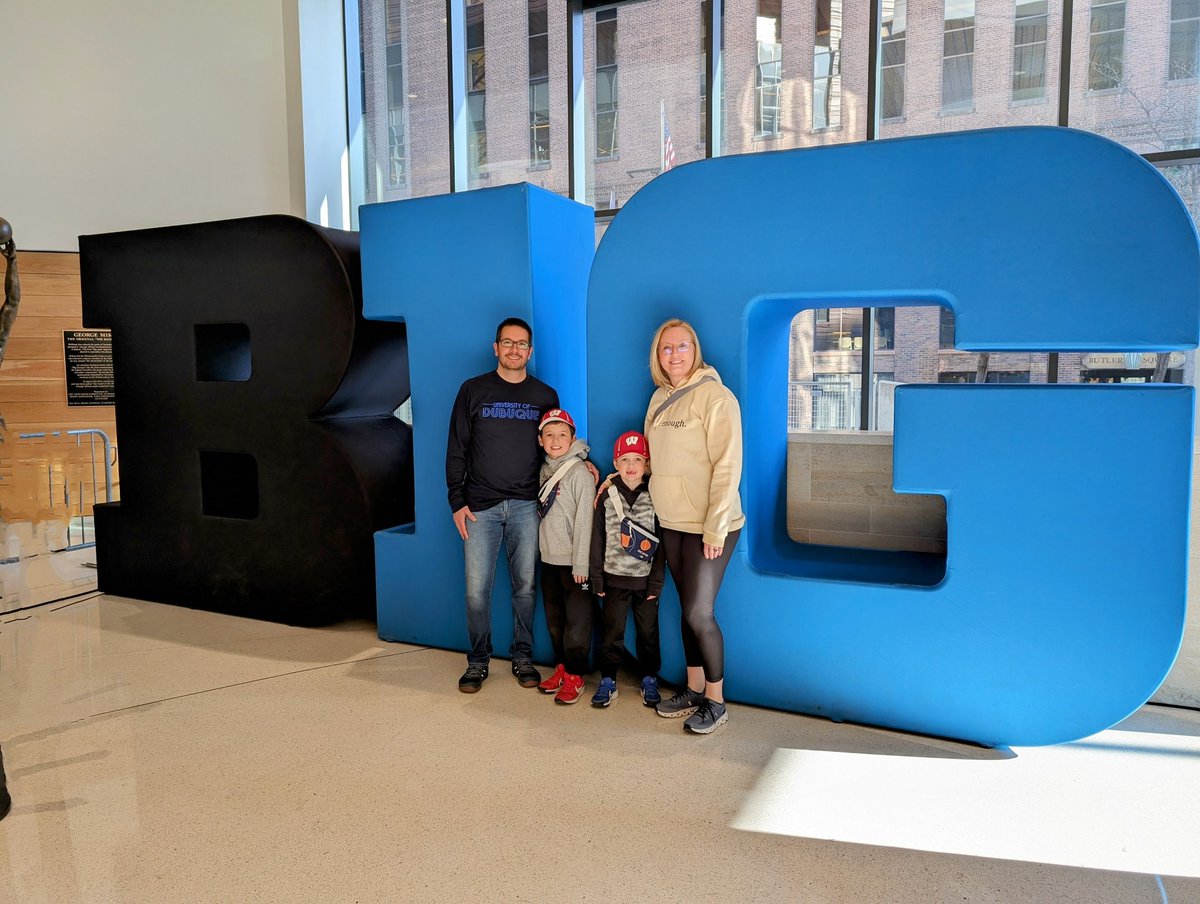 Let's gooooo! Finals day! #B1GWBBT #B1GWBball <a href="/bigten/">Big Ten Conference</a>