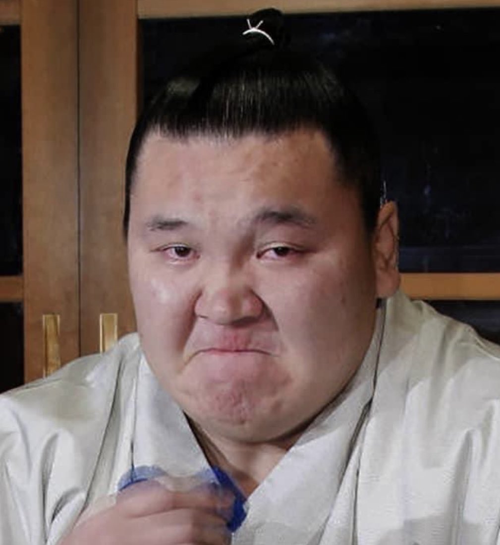 Япон гүрэнд амьдарч алдар нэр алт мөнгийг нэвт2 хүртчихээд тэр улсын зуун2 жил уламжлагдан өвлөгдөж ирсэн үнэнч байдал (Loyalty) шударга зан (Honesty) г.м ясны үнэт зүйлийг нь огт ойлгоогүй угийн халаасны хулгайч хогийн дээрэнгүй зантай эргүү фистаакууд❗️❗️❗️