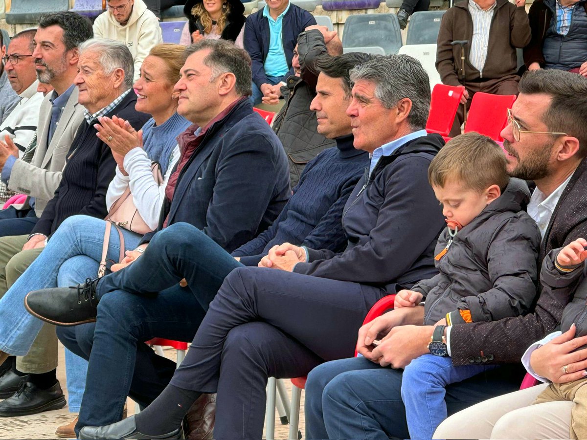 jangelalfonso's tweet photo. Gracias de corazón a todos los que habéis hecho posible un evento tan especial como la @GalaBenefica a favor de #AFADECA.
Vuestra generosidad va a contribuir a hacer realidad el proyecto “Sombra 11/7”, que dotará de sombra al parque infantil del hospital Virgen de La Arrixaca. https://t.co/06bZcusqVI