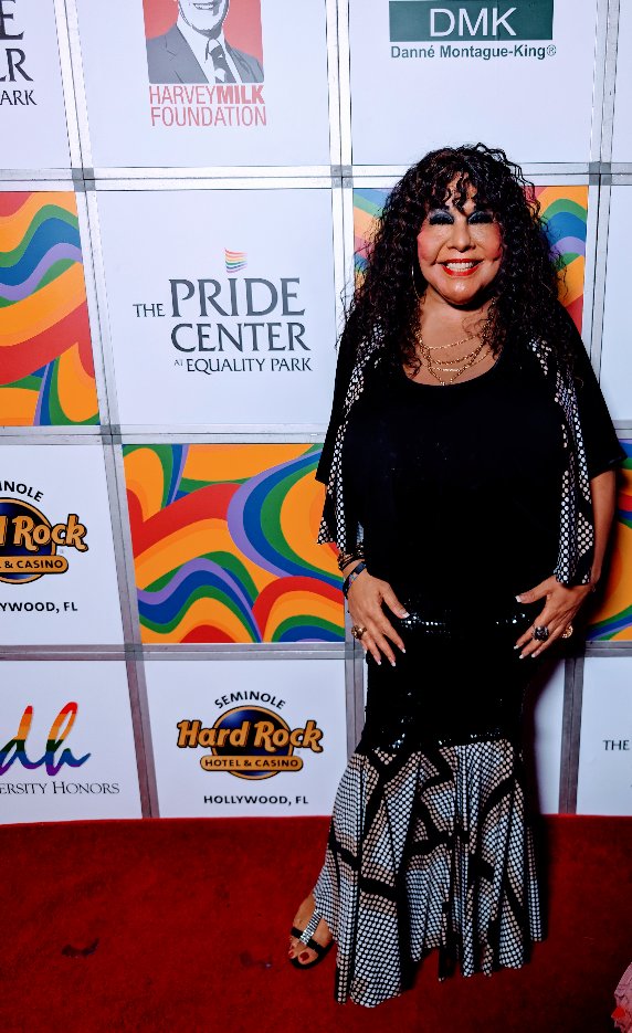RAJEEACTRESS's tweet photo. It was such an honor to represent my organization @transsocial #transsocial last night at The Diversity Honors Award Gala #diversityhonorsgala given by @pridecenterfl #pridecenter &amp; @harveymilkfoundation #harveymilk at the @hardrockholly casino #hardrock . https://t.co/UYiHnibaV7