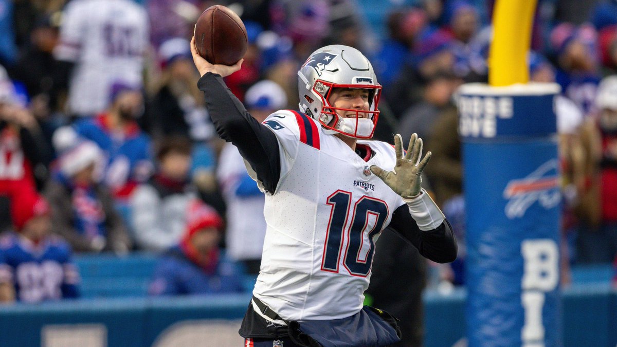 RapSheet's tweet photo. Sources; The #Patriots are trading QB Mac Jones to the #Jaguars for a late round pick. https://t.co/W6RRSRbvAG