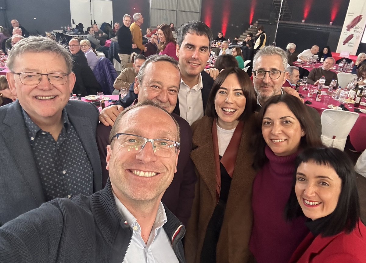 ErnestoBlanch's tweet photo. Ja és el morellà més universal. El més representatiu de l'etapa democràtica i el que més petjada ha deixat. Gràcies, Ximo!
#PSPV #PSOE #Ximo #Puig #Morella #Generalitat #President #alcalde #company https://t.co/uAbMM6PdFt