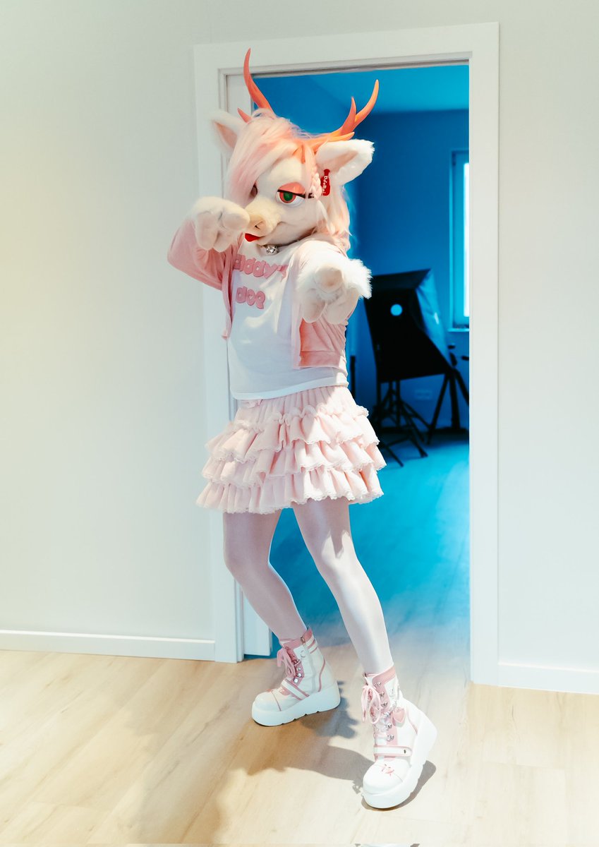 Who's a cutie? You are! ^//^