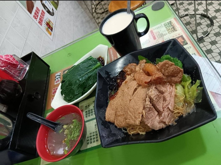 Fajoba1's tweet photo. #投稿 #圖片分享 #需要關注
==================
#九龍城
#牛元帥粉麵

頭先晚飯時間7點幾由開始坐到食完都係我 #一人包場 🥲🥲🥲

🎈 九龍城 賈炳達道 49號地下

💛💛💛💛💛💛💛💛
多謝支持我地🙂

和你撐良心店（非餐廳食肆） / 為食台 報料：
@tvidh2o / @hker0000 https://t.co/l65C9ZL0aV