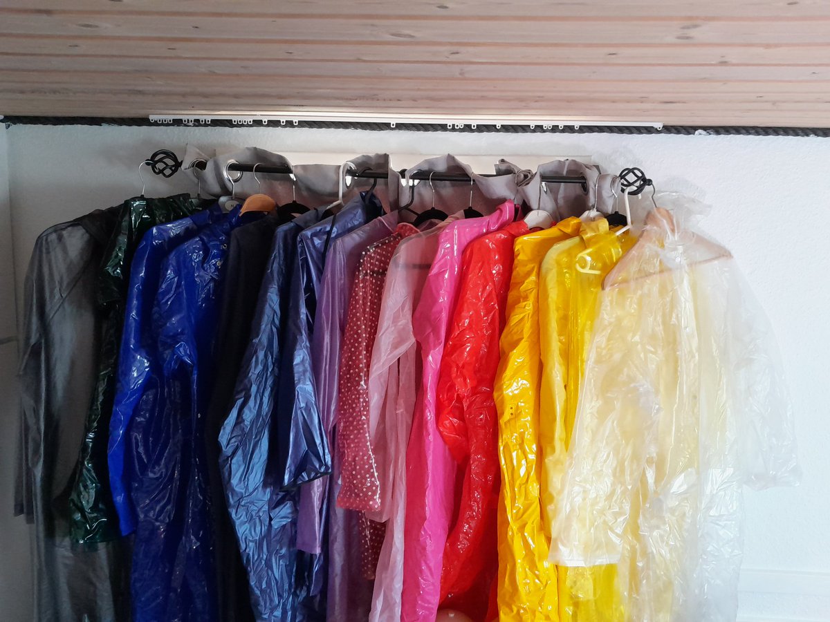 PvcNrain_DK's tweet photo. Spring cleaning in my closets  😁💚🧡💜💙 Pt.1/2
#rainwearfetish #pvcfetish https://t.co/LNABJ3Tspj