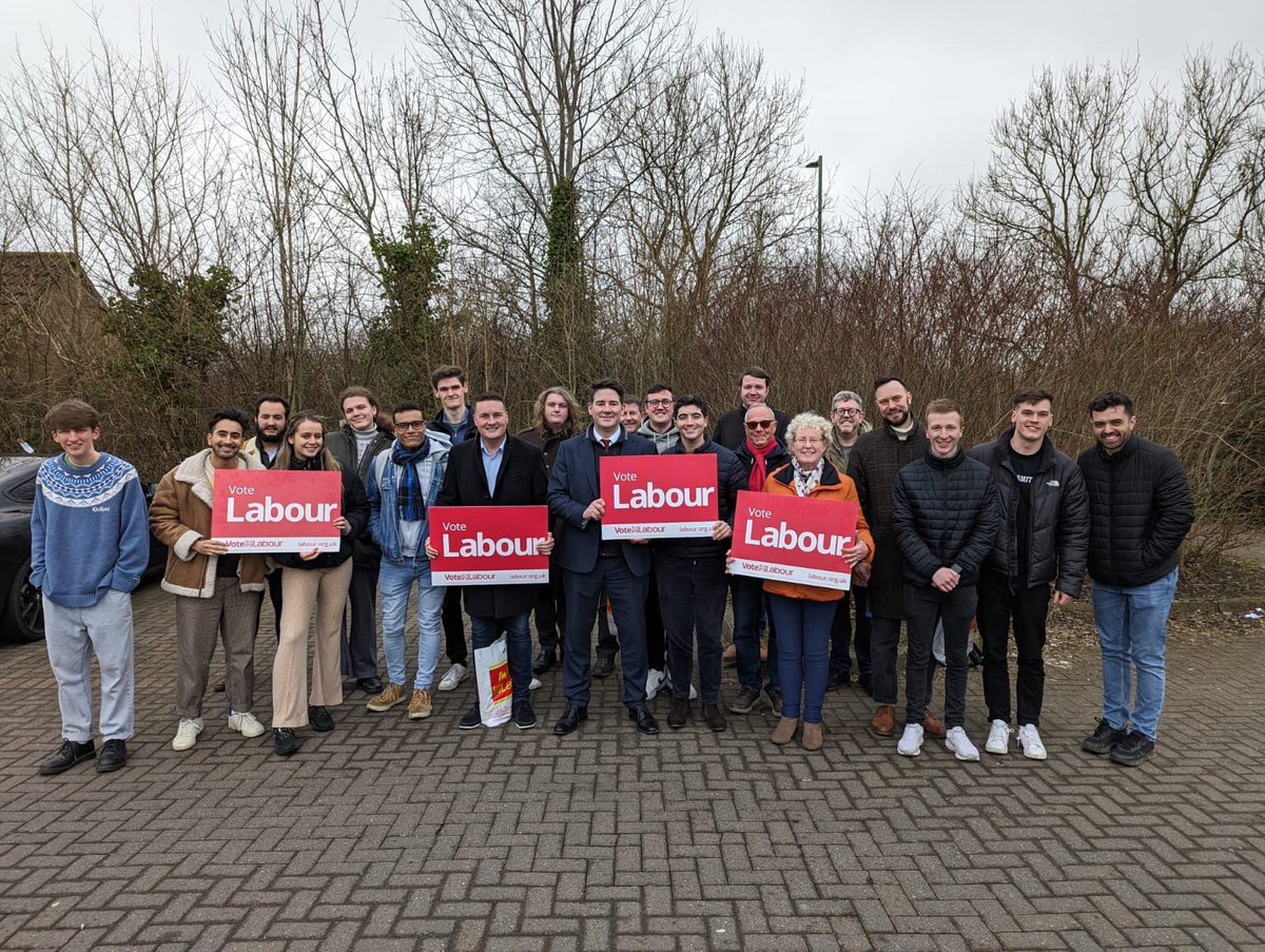 Lovely weekend out with @LGBTLabour for two fantastic North East candidates @AlanStrickland and Joe Dancey 🌹🏳️‍🌈