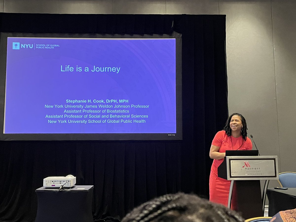 StatGirlLAM's tweet photo. Next up, wisdom and inspiration from Dr. Stephanie Cook from @nyupublichealth. #FDBW @ENAR_ibs @DataSciJedi https://t.co/2wzCkTbnyU