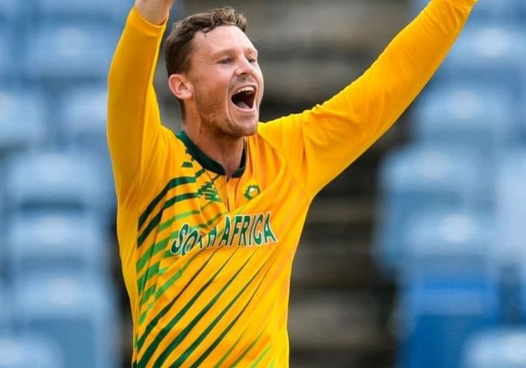 #weplinternationals South African @gflinde spent two seasons at @BiddestoneCC in 2016/17 before playing for SA in all 3 formats and t20 franchise leagues. Linde some impressive numbers for Biddestone, scoring 953 runs at 52.94 (hs 147) and taking 29 wickets at 16.31 (bb 5/4)