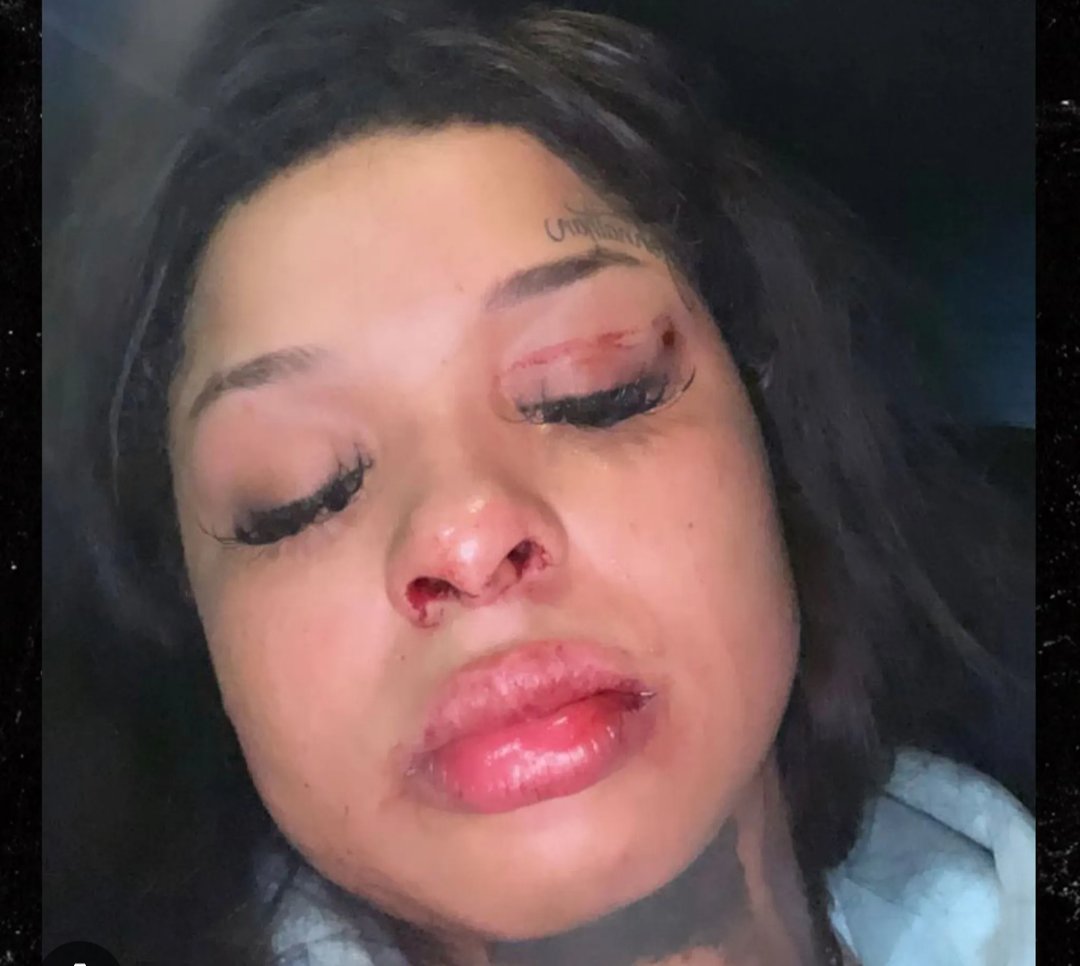 QutieSquadGang's tweet photo. Anybody with a logical mind can't convince me that this is okay.
.
.
But again, mfs are DELUSIONAL.
#blueface #migosfans #migosnation #lilpump #qualitycontrolmusic #ybnnahmir #swaelee #qcthelabel #mopdance #bluefacebleedem #quavohuncho #richforever4 #vloneuzi #yungcarti https://t.co/3UKNQsTzCq