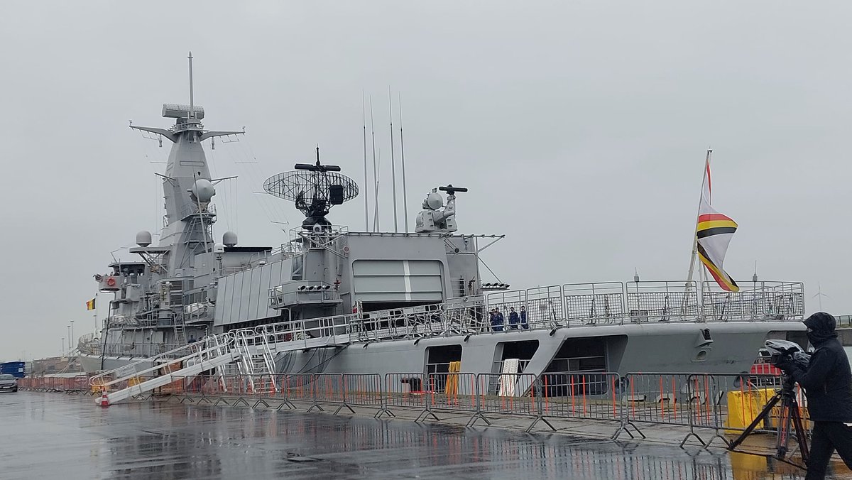BelgiumDefence's tweet photo. Vandaag 10 maart vertrok het fregat Louise-Marie vanuit Zeebrugge naar de Rode Zee en de Straat van Hormuz. Daar zal het zijn inzet verdelen tussen de operaties ASPIDES en @EMASOH_AGENOR https://t.co/wpaZsSNCvw