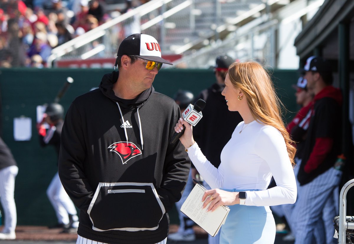 hannah_cashh's tweet photo. Such a great experience sideline reporting a UIW Baseball game on ESPN+ ⚾️ I love opportunities like this 🫶🏼 https://t.co/MoVZt8ljkd