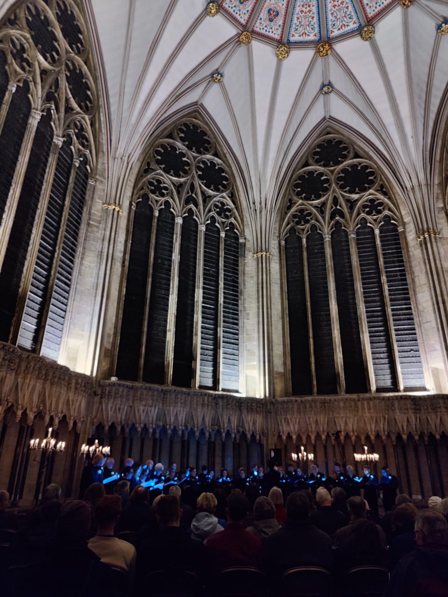 Thank you those who joined us last night for Queen of Heaven! 🎶 It was great to sing the works of @jamesmacm , @CherylHoad , @howardskempton1, @_kerensabriggs and Judith Weir - alongside other works written over the last millennium in honour of the Virgin Mary!