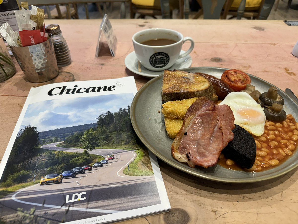 A7ESK's tweet photo. #Lotusdriversclub @FarmersFayre @LotusDriverClub @lotuscars The big breakfast meet up every second Sunday in the month as mentioned in Chicane magazine you can’t beat it .
@LotusUKDealer @bellandcolvill https://t.co/BlUJbkgD2i