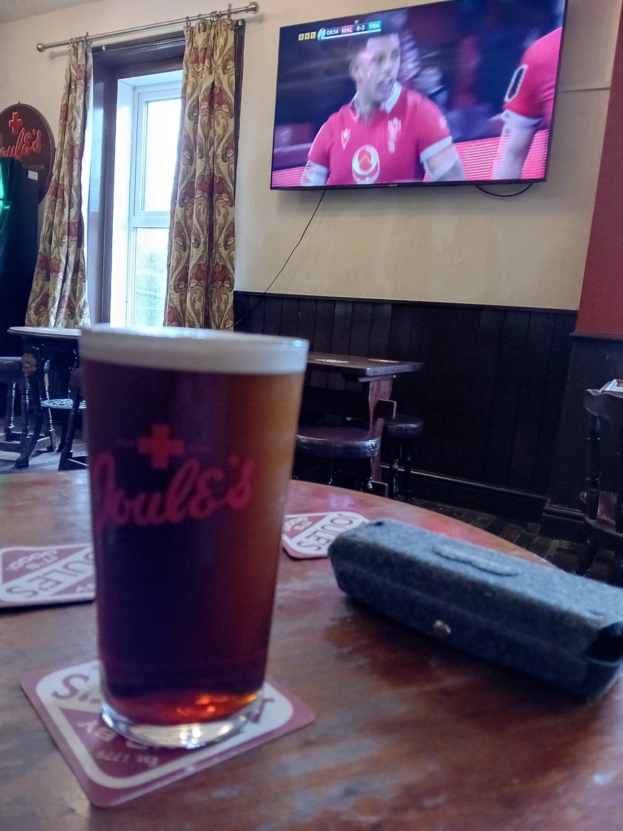 Quietly watching the rugby in the depths of Shropshire, when a bloke in a Neath shirt walks in...!
