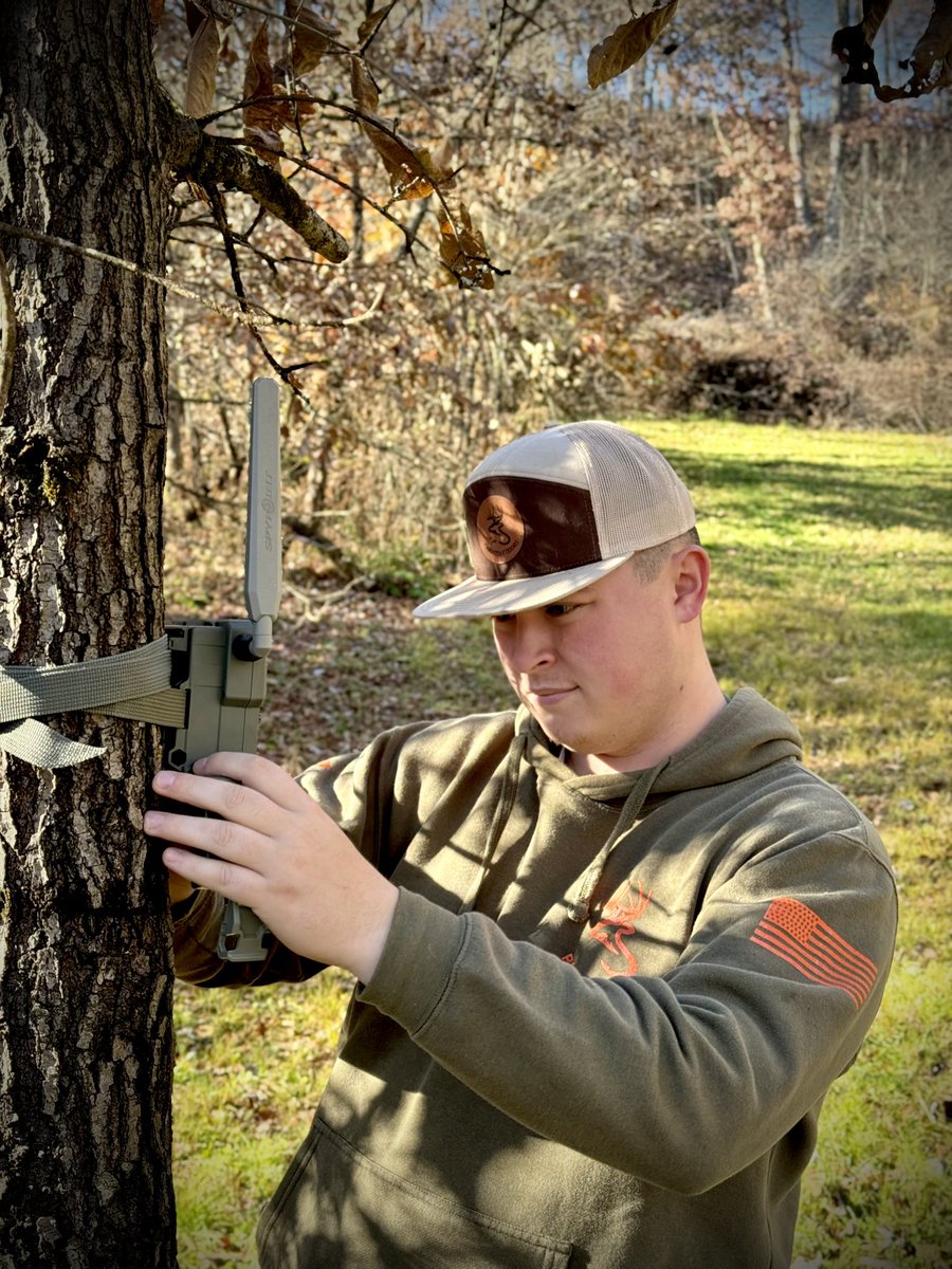 Are you running your cameras in the offseason?

@spypointcamera 

#teamspypoint #trailcam #cellcam #scouting #keepinginventory #shedbuck #offseason #pahunting #whatgetsyououtdoors #paboyzoutdoors