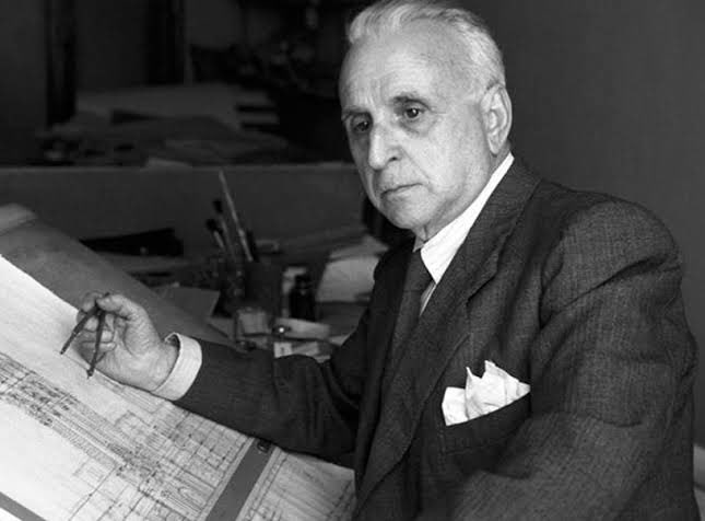 UgaitzCrespo's tweet photo. Antonio Palacios fue uno de los arquitectos clave en la transformación de #Madrid a metrópoli moderna. Pura inspiración.

Aquí un mapa ilustrado con sus edificios de referencia, algunos verdaderos monumentos. https://t.co/Mb91nhz0Zr