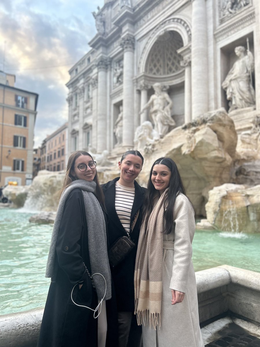 fai un mes que roma me curou o cora😭