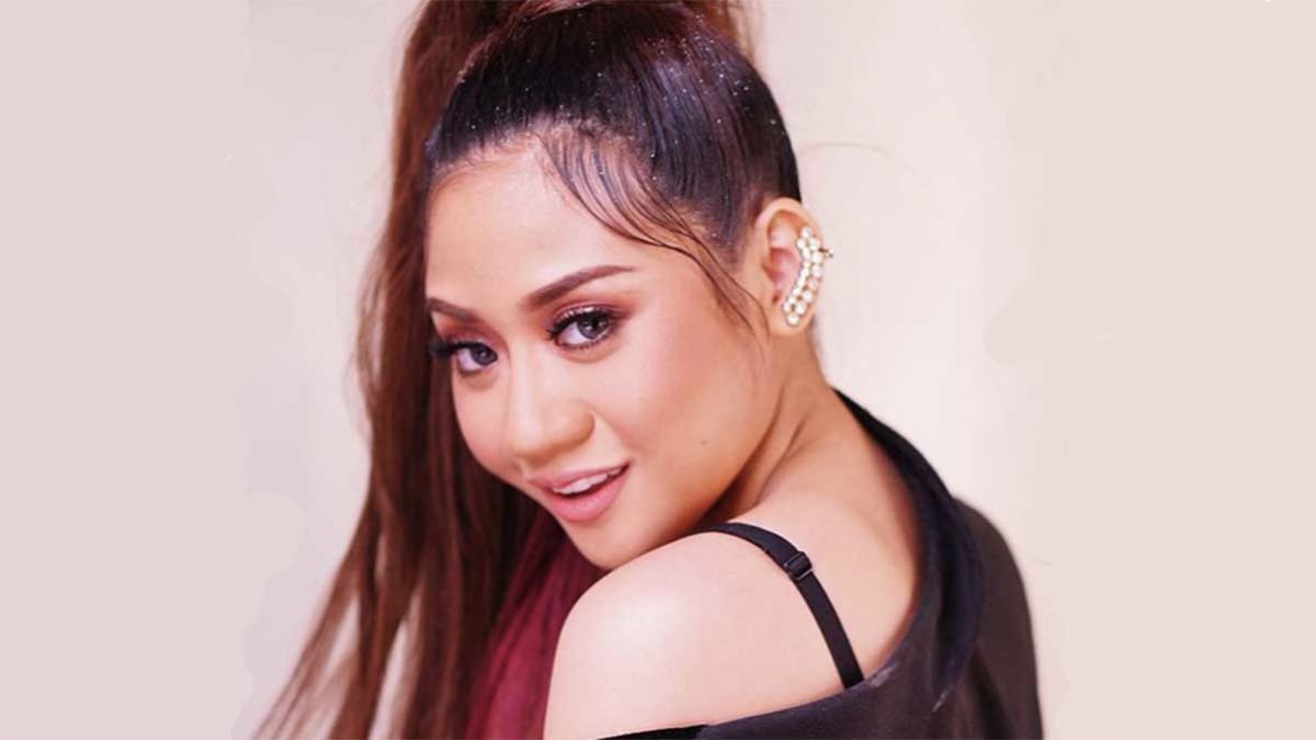 A cover artist from the Philippines is reportedly blocked by iTunes on 13 countries after fraud claims.

Morissette Amon fans used VPN to chart her latest single on different countries, which pushed iTunes to temporarily suspend the singer's account.