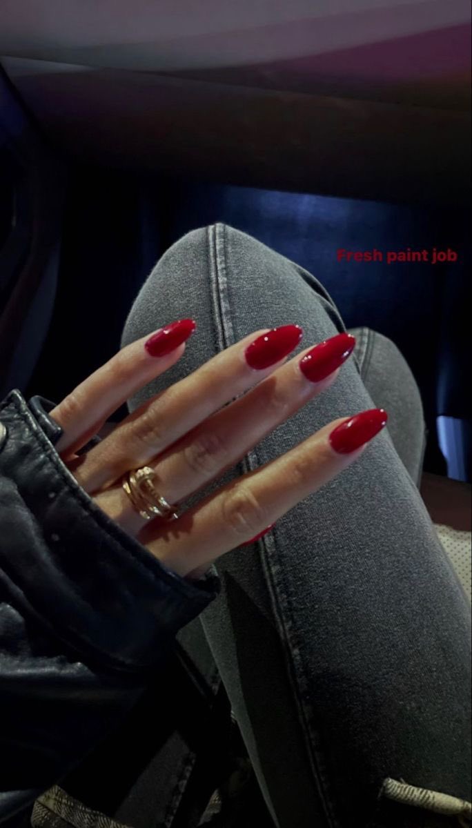 Red nails❤️❤️