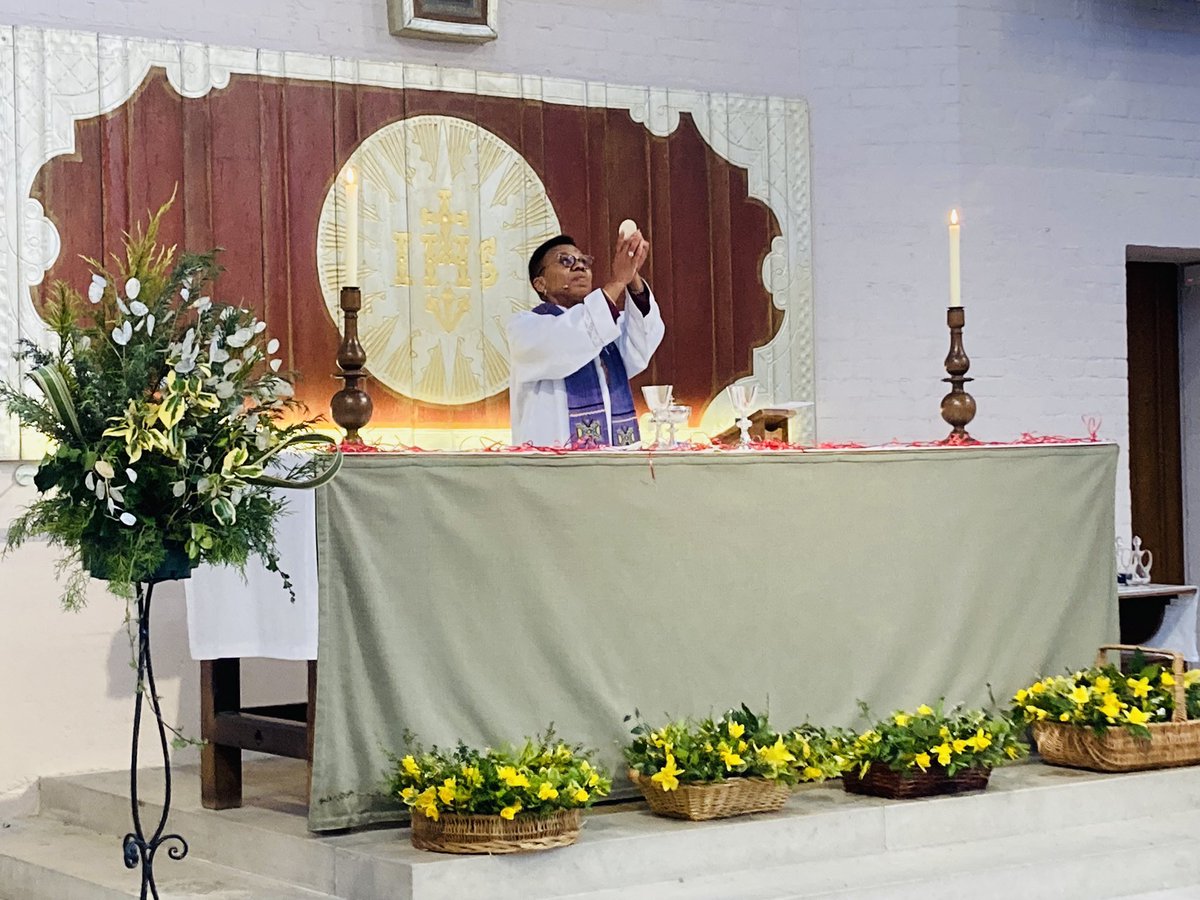 Good Shepherd, Carshalton Beeches (@gschurchsm5) on Twitter photo It was a joy to welcome our Bishop <a href="/RosemarieMallet/">Rosemarie Mallett (@rosemarie.mallett.bsky.social)</a> to worship with us today, bringing her blend of courageousness, honesty and compassion to Lent and Mothering Sunday. <a href="/SouthwarkCofE/">Southwark Diocese</a> It was a joy to welcome our Bishop <a href="/RosemarieMallet/">Rosemarie Mallett (@rosemarie.mallett.bsky.social)</a> to worship with us today, bringing her blend of courageousness, honesty and compassion to Lent and Mothering Sunday. <a href="/SouthwarkCofE/">Southwark Diocese</a>