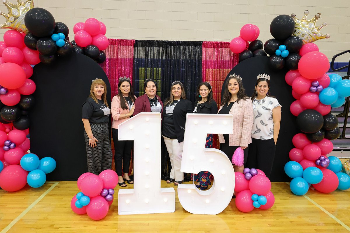 The Power of the Quinceañera! 👑✨ For a second year in a row thanks to a grant from the Raul Tijerina Jr. Foundation, our Multi Language Department hosted a young women’s empowerment conference at Cano Freshman Academy. 🎉