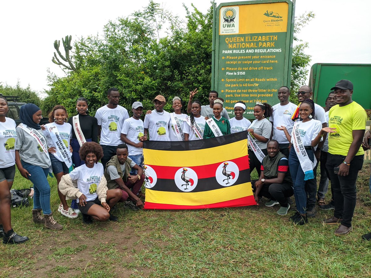 Let the Pearl Shine campaign went on successfully....here we were ready for the game drive at Queen Elizabeth National Park <a href="/warujojo/">Warujojo Safari Lodge</a>  <a href="/TourismBoardUg/">Uganda Tourism Board</a> <a href="/misstourismUga/">MISS TOURISM UGANDA-PA</a>