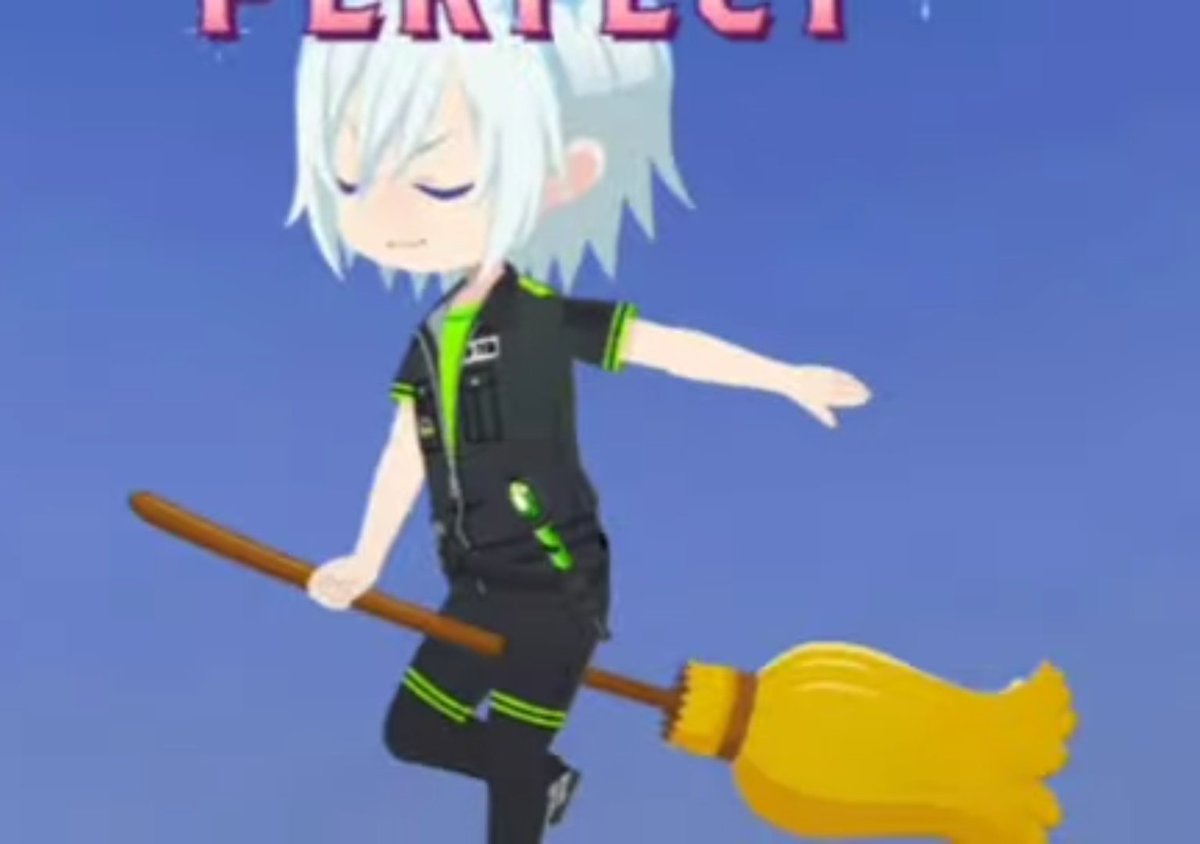 Di sore menjelang malam hari [Sangat gelap, tentu itu sudah tengah malam] 

  "Aku... tertidur lagi.. tapi sepertinya aku bisa untuk terbang di tengah malam yang gelap gulita ini."

Silver mengambil sapu nya dan mengerjakan tugasnya, dan ia pun terbang hingga kembali ke kamarnya.