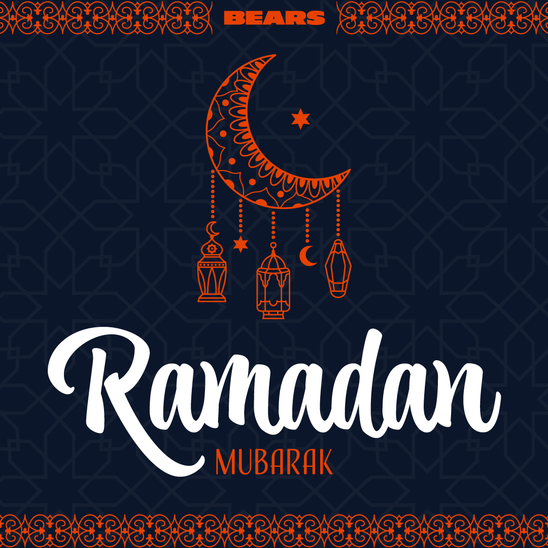 ChicagoBears's tweet photo. Ramadan Mubarak! ☪️ https://t.co/lokjVgAe4E