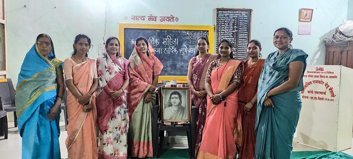 On #InternationalWomensDay, a #MahilaSabha held at #Shirud Gram Panchayat of #Amalner Taluka in #Maharashtra's #Jalgaon District, in presence of #UpSarpanch Smt. Kalyani Patil, other #PanchayatMembers & #PanchayatWomen for empowering and educating #women on many important issues.