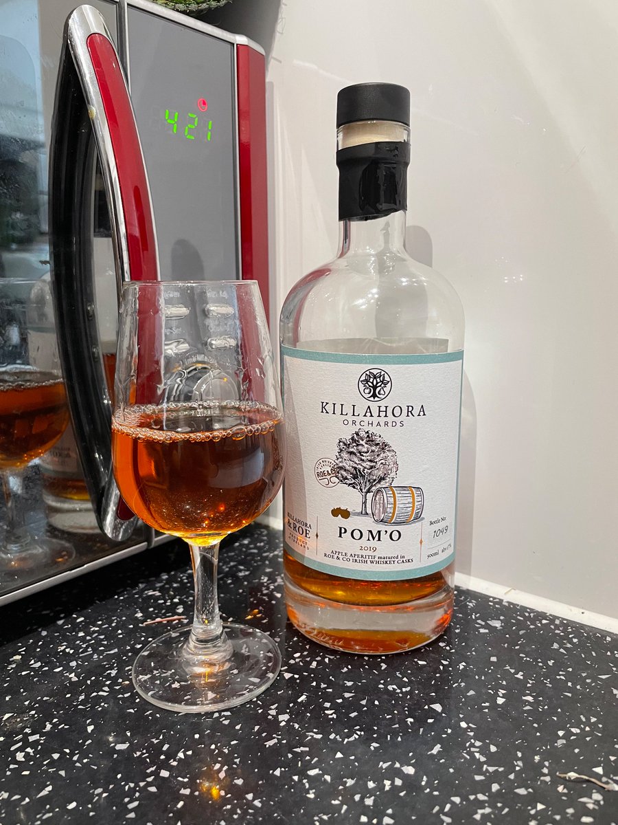 I’ve been lax on the @Cider_Review front lately, and on the mistelle front – one of my very favourite cider categories – too. So killing two birds with one stone with this @Killahora, aged in a whisky cask. Great things quietly happening with mistelle right around the world.