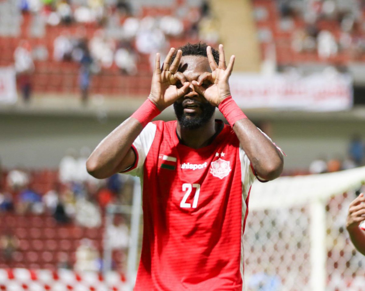 Dhofar_FC's tweet photo. عادات وتقاليد 😍

 الـزعيم الى نهائي أغلى الكؤوس 

#نادي_ظفار https://t.co/flhiRa68cu