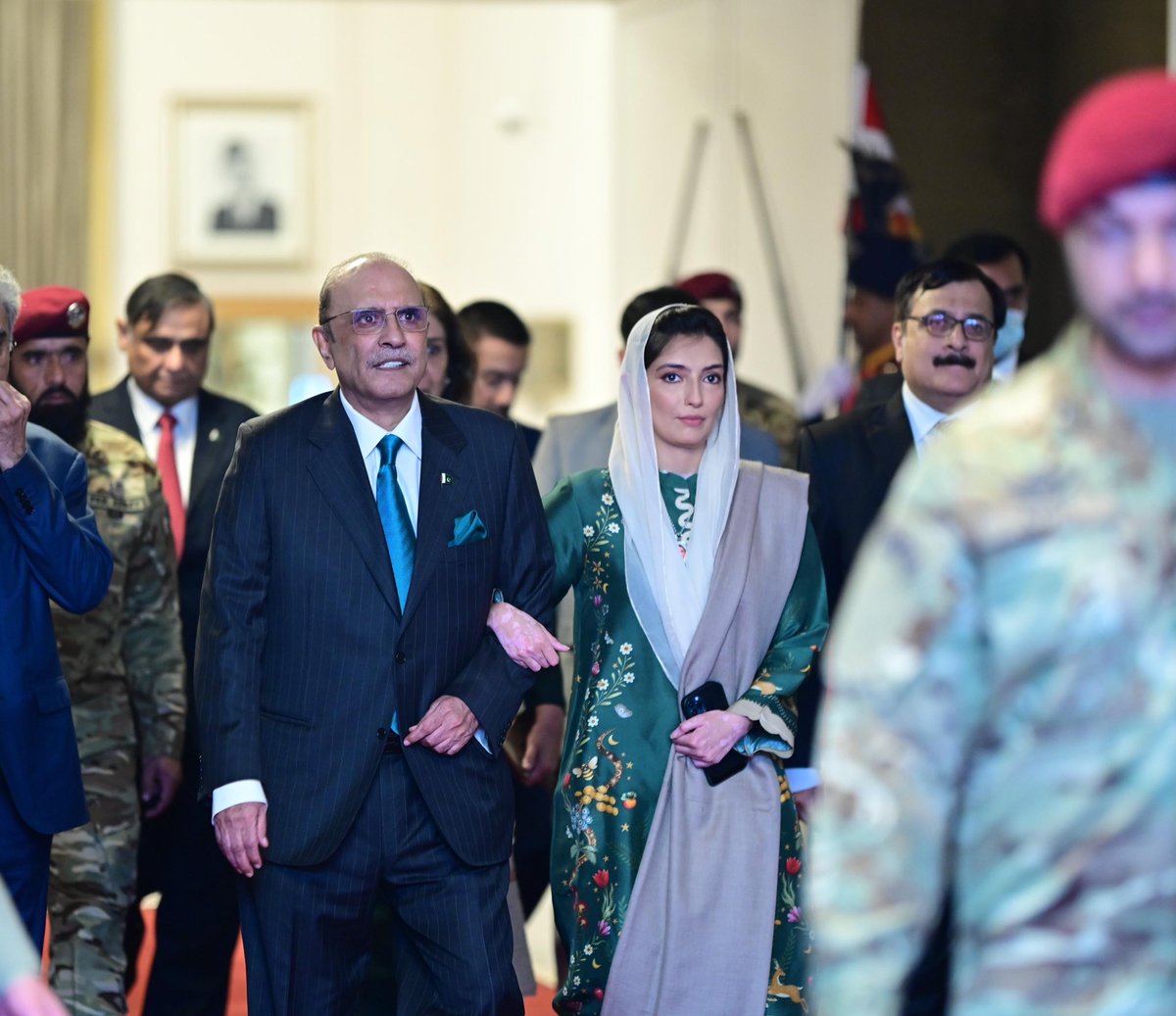 Aseefa B Zardari (@aseefabz) on Twitter photo Making history as the first Pakistani elected as Pakistan’s President for the second time. 
President Asif Ali Zardari 🇵🇰 Making history as the first Pakistani elected as Pakistan’s President for the second time. 
President Asif Ali Zardari 🇵🇰