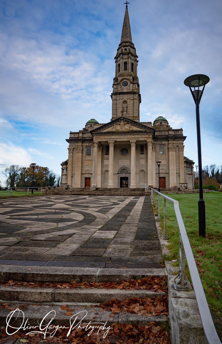 A peaceful early morning view of The Cathedral of Saint Patrick and Saint Felim, also known as Cavan Cathedral, taken December 2023. <a href="/ThisIsCavan/">THIS IS CAVAN!</a> <a href="/cavancalling/">Cavan Calling</a> <a href="/cavancoco/">Cavan County Council</a> @PictureIreland <a href="/IRLHHeartlands/">Irelands Hidden Heartlands</a> #cavan #photograghy #landscapephotography #nikon
