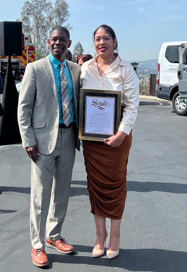 GeneralRoth's tweet photo. #TeamRoth was pleased to participate in the grand opening of Shuttles4Soldiers in Norco. A terrific non-profit organization which has a primary goal of providing transportation services to our veterans so they can make their appointments and obtain other critical services. https://t.co/2Lqx2cXAvY