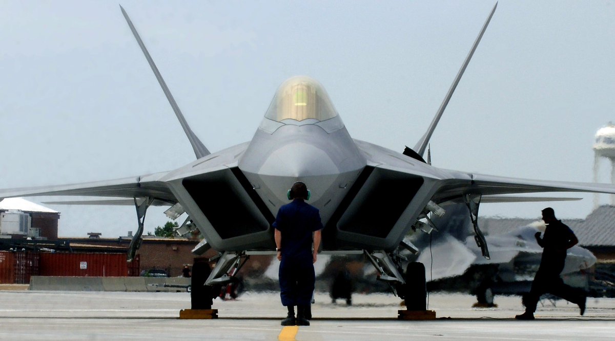 Static Addition: F-22s from the 192nd FS out of Virginia are inbound for the May 18-19 Duluth Airshow, presented by <a href="/EssentiaHealth/">EssentiaHealth</a> 

Get tickets at duluthairshow.com
