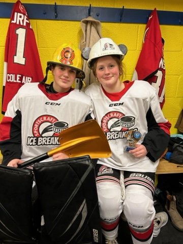 AAAU18EIB's tweet photo. GAME RECAP
🚨 Kitchen (3), Lambert, Dove
🍏 Fleet, Quinlan, Griffin, Willcott, Walsh
🥅 Murphy
POG: Battcock
Too Hot To Handle Team Award: Murphy https://t.co/C4rG78yN7B