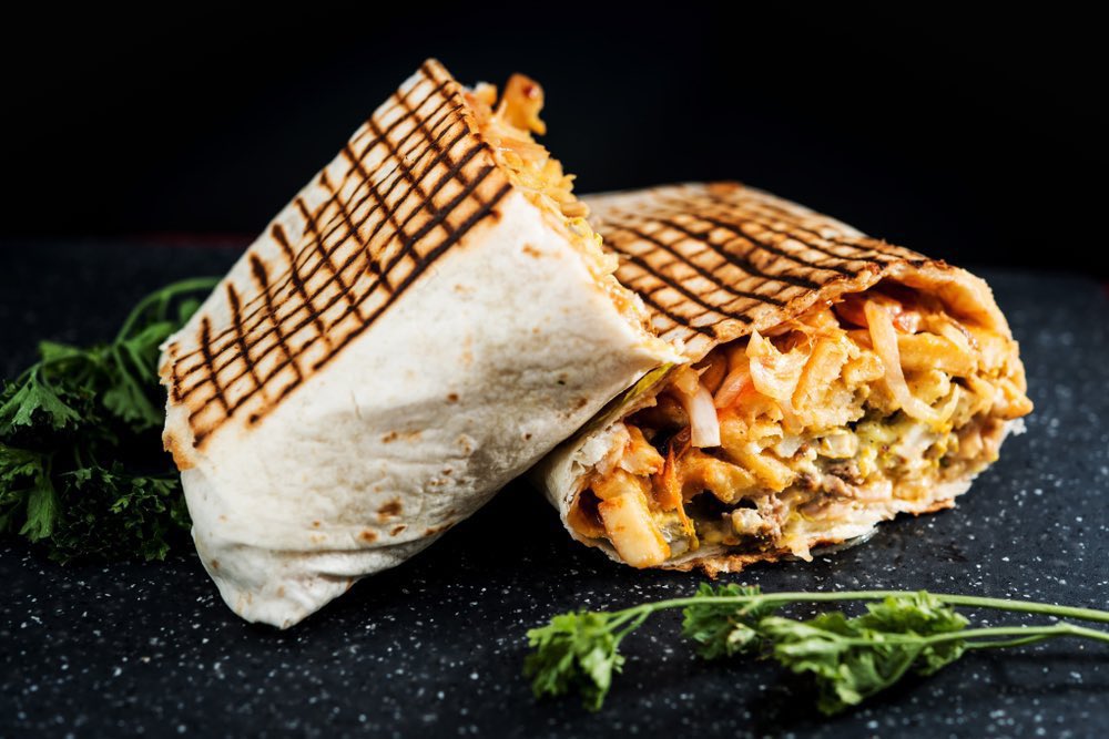_rayanetwt's tweet photo. Tweet risqué : les kebabs met une vitesse au tacos https://t.co/v3Rf3kUeIm
