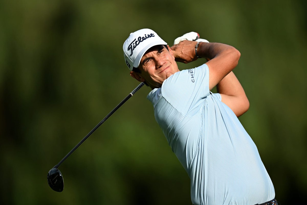 FederGolf's tweet photo. 🇮🇹 Trionfo azzurro in Sudafrica. Dopo 3.942 giorni, #Manassero torna al successo sul DP World Tour. Il campione veneto ha conquistato, con un totale di 262 (68 61 67 66, -26) colpi, il Jonsson Workwear Open 👏👏👏

@DPWorldTour #golf #federgolf https://t.co/VCGRrhFBHg
