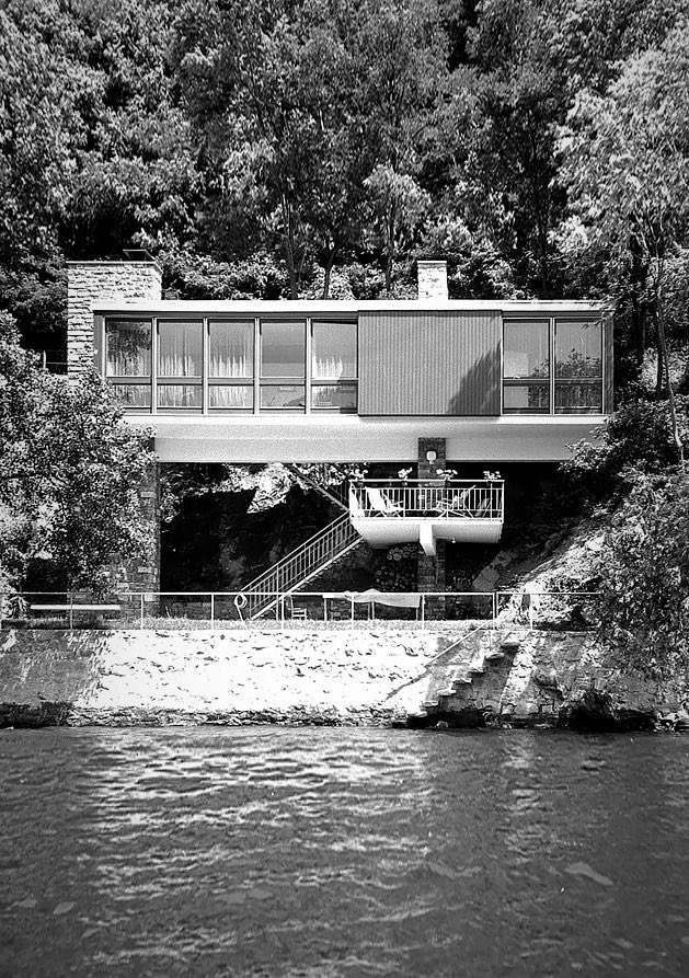 TRES60Blog's tweet photo. Nadig House en Maroggia, Ticino (Suiza), proyectada entre 1956-57 por los arquitectos Rino Tami & Peppo Brivio & Oscar Hofmann.
Fotos del Fondo Rino Tami, Archivio del Moderno, Mendrisio.
#NadigHouse #RinoTami #PeppoBrivio #OscarHofmann #midcenturyhouse #midcenturymodern https://t.co/VXxPXa7tGO