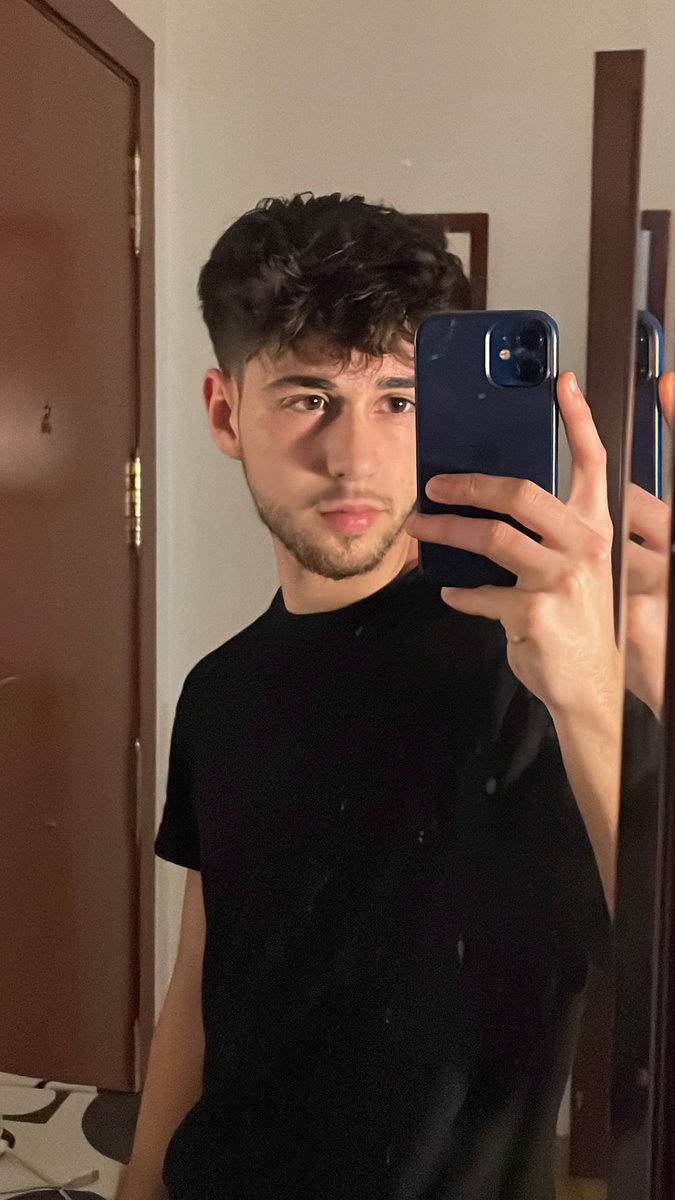 enzo 🦇 tweet media