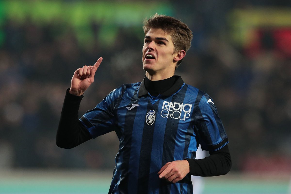 🎂 CHARLES DE KETELAERE A 23 ANS CE DIMANCHE ! 👶 
🔲 #Juve ⚔️ #Atalanta ⚫️🔵
🕐 EN DIRECT dès 17:45
📺 <a href="/SkySportCH/">Sky Sport CH</a>🇨🇭
📱 sport.sky.ch/fr
🎙️ Votre serviteur aux commentaires!

Cc <a href="/Juventus_Suisse/">Juventus Suisse 🇨🇭</a> <a href="/FraSerieA/">La Serie A en français</a> <a href="/Atalanta_FR/">Atalanta France 🇫🇷</a> 

🇧🇪 Le #DiablesRouges marquera t-il le jour de son