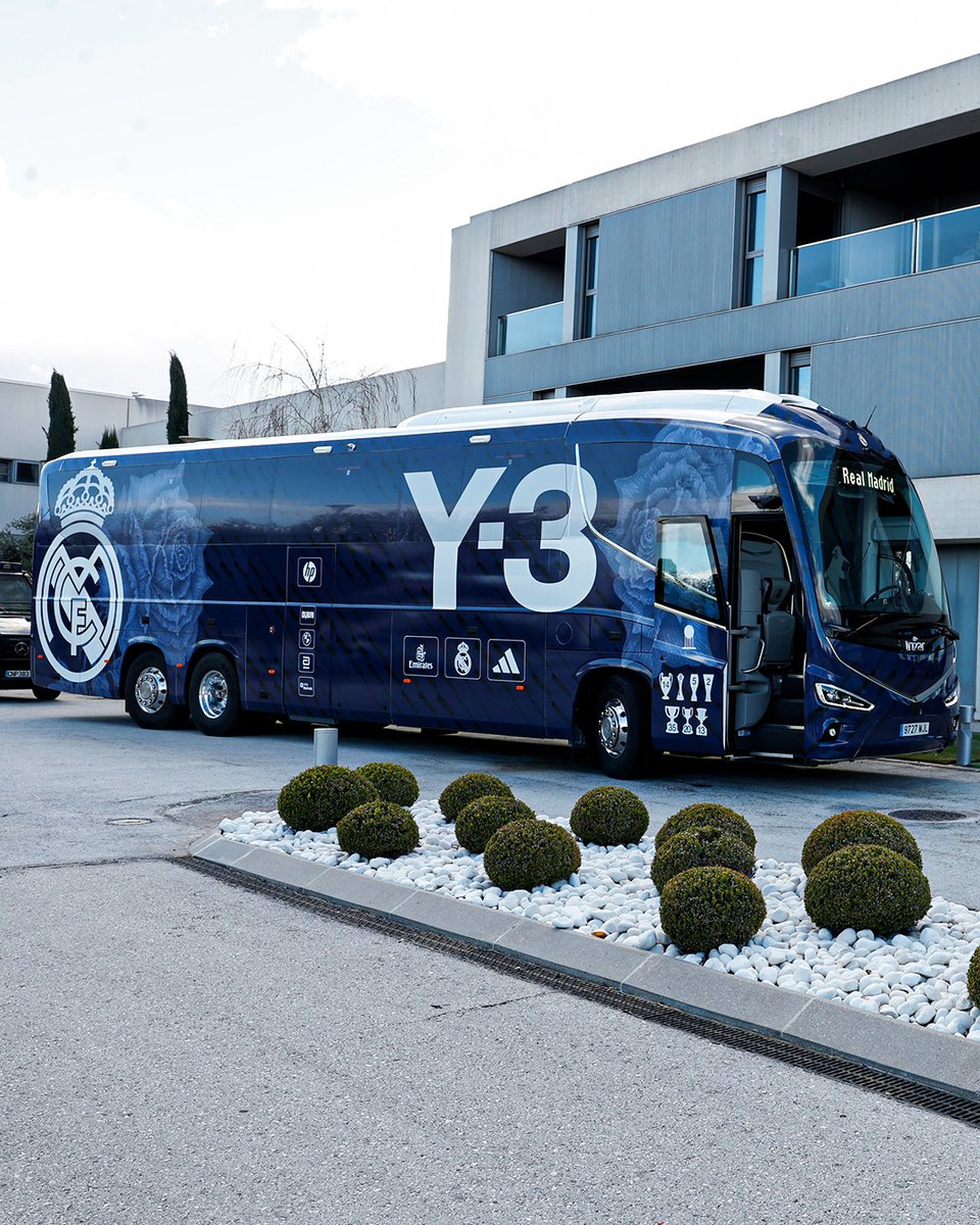 レアル・マドリード 🟣 ➡️ 🚌 🏟️ @adidasfootball | #Y3