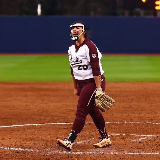 D1Softball (@d1softball) on Twitter photo Aspen Wesley goes for rivalry bonus points with a no-hitter against Ole Miss.
The Bulldogs pitcher hadn’t faced Ole Miss since 2022.
📸 <a href="/aspen_wes/">aspen wesley</a> x <a href="/HailStateSB/">Mississippi State Softball</a>
d1softball.com/daily-dozen-sa… Aspen Wesley goes for rivalry bonus points with a no-hitter against Ole Miss.
The Bulldogs pitcher hadn’t faced Ole Miss since 2022.
📸 <a href="/aspen_wes/">aspen wesley</a> x <a href="/HailStateSB/">Mississippi State Softball</a>
d1softball.com/daily-dozen-sa…