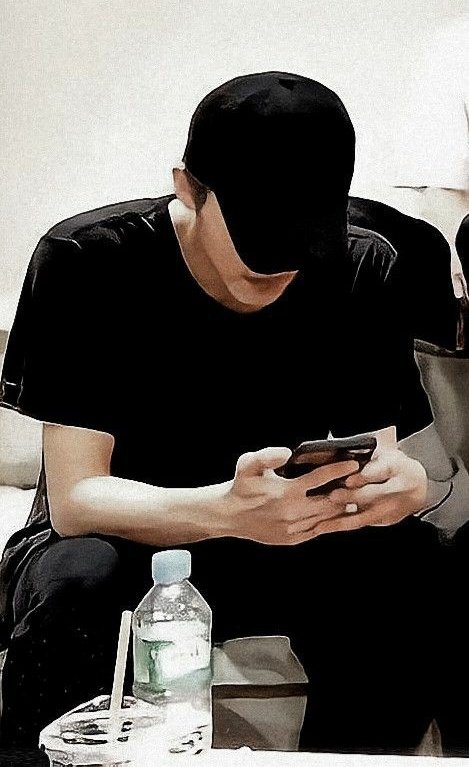 ; Comfort Chain

Mark lee local au by Onyourkia