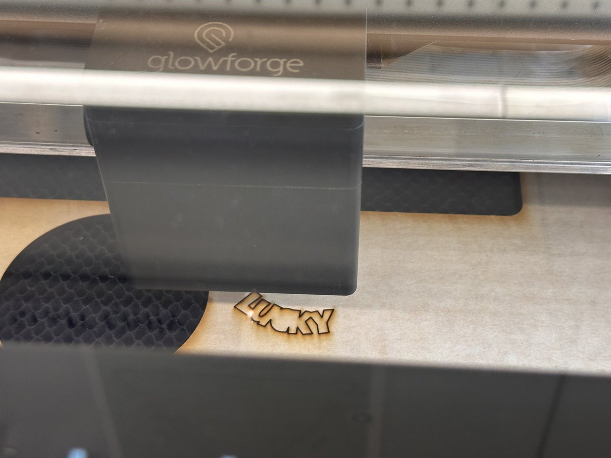 Innovate_K12's tweet image. Had a chance to learn and try out the @glowforge laser cutters at the @ArlingtonVALib. It was so fun to explore the #makerspace tools there! Can’t wait to sign up &amp;amp; get back to creating! #publiclibrarylove💙💛