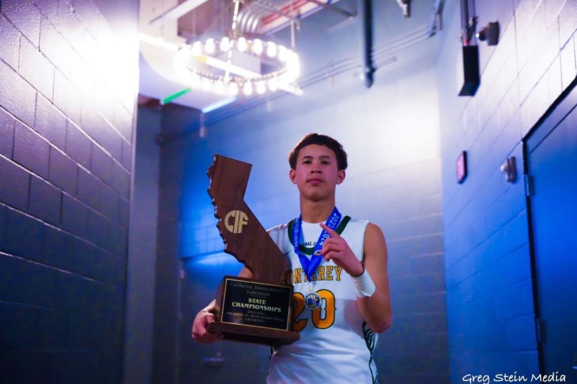 kuyakotaa's tweet photo. State Champs #3💍 https://t.co/1zHnHVHre2