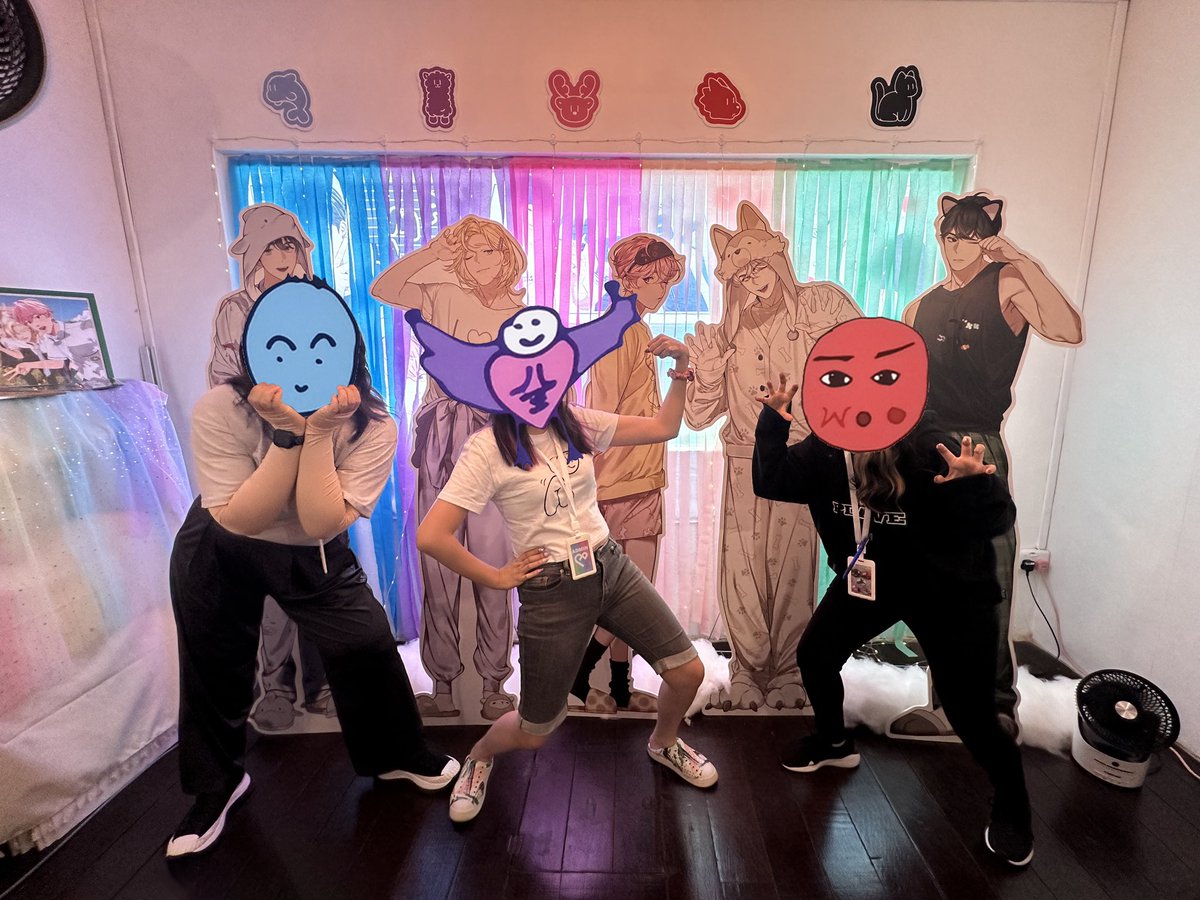 PeullitySG's tweet photo. ✧ #Reverie_SG ✧

We would like to thank everyone who visited these past 2 days to celebrate PLAVE's 1st Anniversary together~! Hope you all enjoyed yourselves as much as we did!

Special thanks to the cafe staff and everyone who made this possible!

💙💜💗❤️🖤

#EidosReverie https://t.co/PyKuYFk7gO